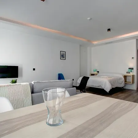 Lewis&peter Remedios روندا